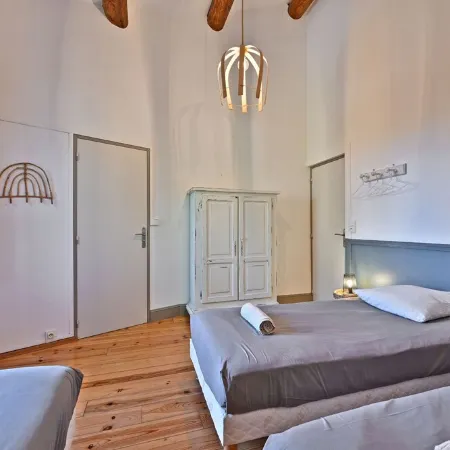 La Maison de Campagne , in Provence Gîte with swimming pool and bicycles