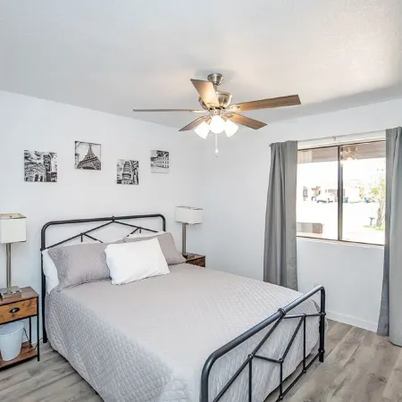 Entire - Pristine & Modern Condo