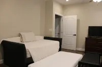 The Mohave Fort: Pool & Patio Hotels in Fort Mohave