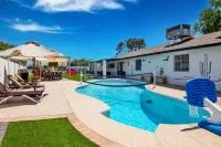 Luxury Lakeside Adventureland!