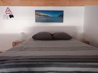 Studio Avec Terrasse et Piscine Hotels in Gard