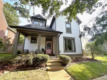 Experience the Best of Midtown Memphis at Elzey House