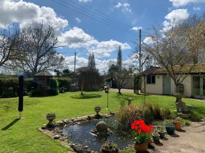 River and country views & woodburner at ‘The Nest’