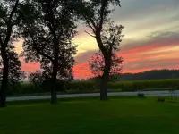 5 BR/2.5 BA Hunting & Fishing Lodge