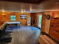 Busse's Roost Cozy Mountain Home