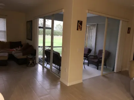 Golfer’s Paradise 3/2 Luxury Vacation Home