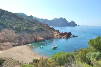 SEASIDE APARTMENT WITH HEATED POOL