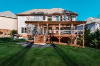 Family Friendly Mansion- Off of Barrett Pkw Costco I-75 코스트코 홀세일 주변 호텔