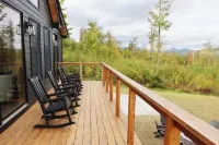 Brand New. Views! Hot Tub. Sleeps 14. Kid Friendly