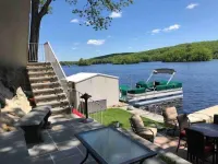 Lakefront Getaway : Mountain & Lakes views