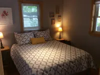 Waneta Lakeside Cottage