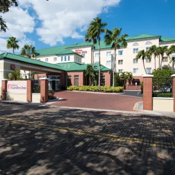 坦帕易勃爾歷史區希爾頓花園飯店 Cotanchobee Fort Brooke Park附近的飯店