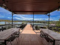 Kiss House Coffee and Glamping Hotels in Liên Hà