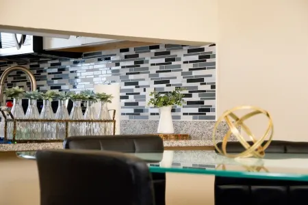 Beautiful 2 Bedroom Townhouse in Marietta