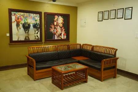 Hotel Parijatha Inn Отели в г. Южная Каннада