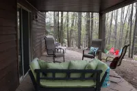 Year round fun close to lakes, golf, and ski!