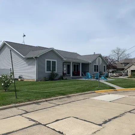 OLD HOMESTEAD #1- STUNNING LAKE VIEWS! STEPS FROM LAKE ERIE!