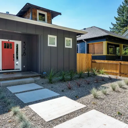Charmer Downtown 3BR Home w Free Parking near UofO