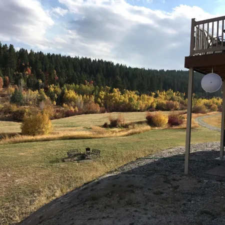 Angileen's Place at Canyon Creek - A Cabin Getaway Touched by Nature!