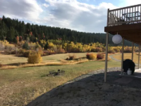 Angileen's Place at Canyon Creek - A Cabin Getaway Touched by Nature!