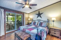 Lake Sinclair Getaway + Rooftop Patio