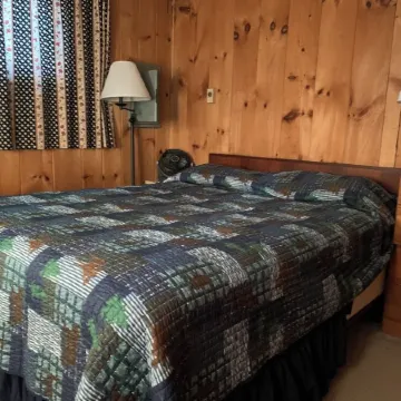 Relax & Recharge! Tranquil Family-Owned, Sebago Lake Area, Pets free