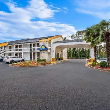 Days Inn by Wyndham Raleigh Midtown