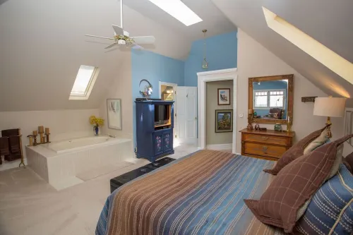 Walking Distance to Everything! Hiking, Skiing, Biking, Great Food & Shopping! Hotel a Crested Butte