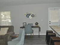 Charming 2-bedroom remodel house in welcoming St. Cloud with WiFi, AC Hotels in St. Cloud