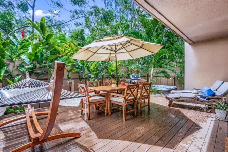 Walk to Napili Bay A Sandy Beach-3 Bedrooms-Private Hot Tub on Lanai-Kapalua