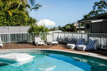 Noosa Heads Motel Отели рядом с достопримечательностью «Sunshine Beach»