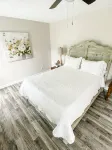Suite Stella, a cozy 2-bed 2-bath home