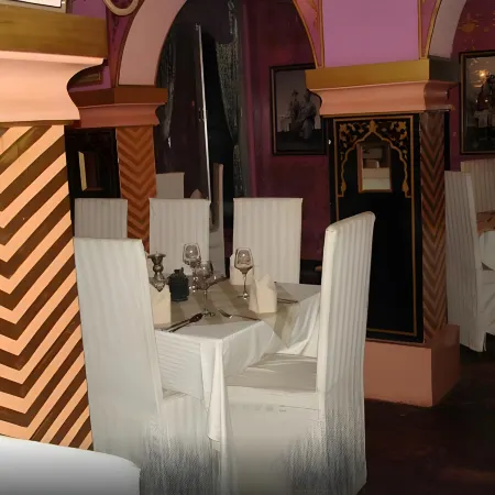 Hotel Bhairon Vilas