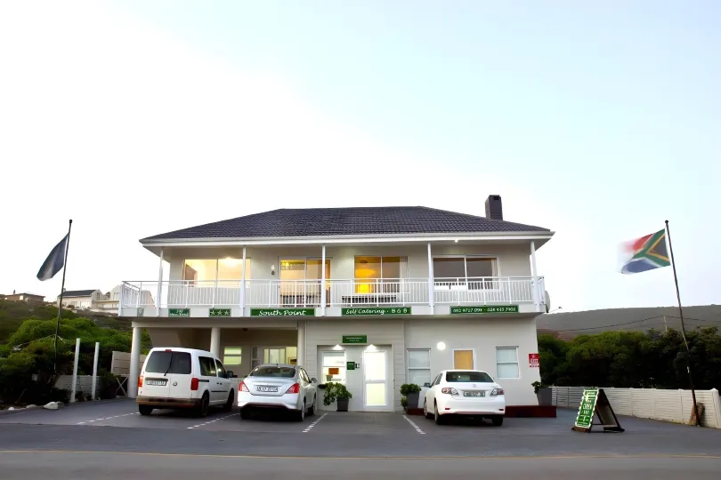 South Point Guest Lodge