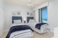 Luxury Beachfront Condo - Direct Panoramic Gulf Views and Pets Considered!