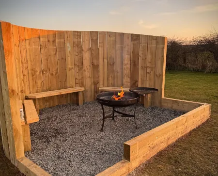 Stunning luxury cliff top retreat - direct access to the South West Coast Path.