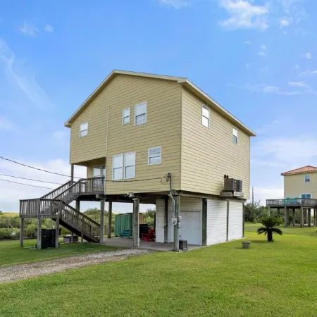 Beach View-King Bed-Dogs Allowed-Sleeps12
