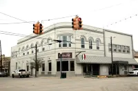 The Dilworth Inn Hotels in Gonzales