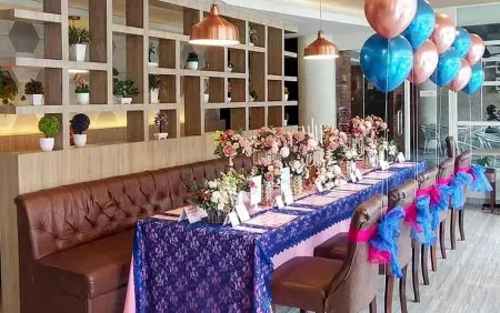 Hotel Sentral Jombang Отели в г. Peterongan