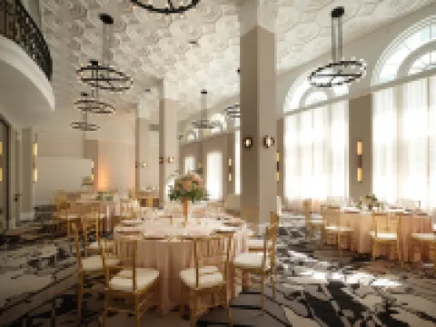 Hotel Flor Tampa Downtown, Tapestry Collection by Hilton Hotels near Glazer Children's Museum