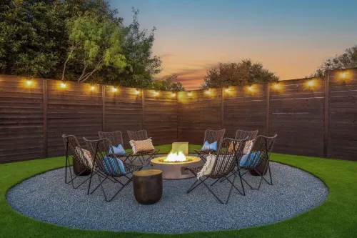 Most Epic Austin Experience! Sleeps 14 + Heated Pool + Spa + Cabanas + Speakeasy