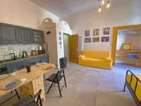 ~Casa Trevisone~ Modern flat in the heart of Salerno with balcony