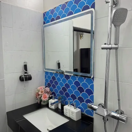 Sunflower Hotel by Huong Duong Hotel - Thanh Hoa Отели в г. Quang Xuong District