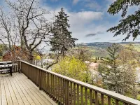 "Gorge Panorama" - Luxury Craftsman Home with Breathtaking Columbia River Views Hotels in Mosier