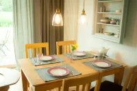 Das hörnchen - tasteful, great garden, top equipment - NEW BATHROOM 2025! Hotels in Tossens