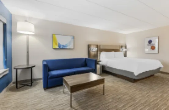 Holiday Inn Express CHICAGO-DOWNERS GROVE by IHG