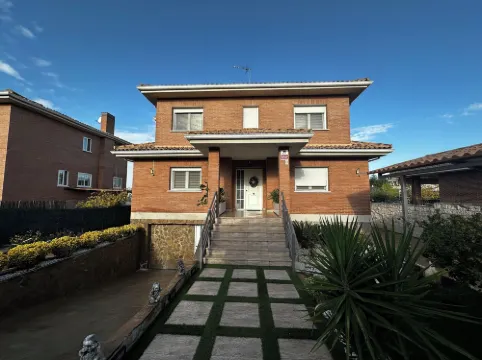 蒙特阿祖爾客房 瓜達拉哈拉省酒店