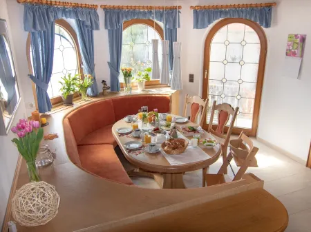 Appartement Ludwigskanal Отели в г. Хильпольтштайн