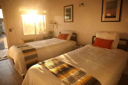 West Coast Surf and Stay Отели в г. Сан-Клементе