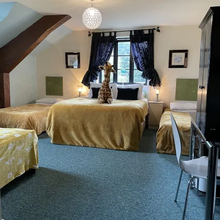 The Crown Lodge Bed & Breakfast